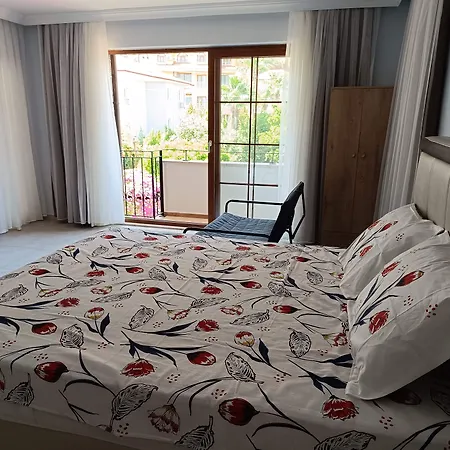 Mihenk Apart Otel Turunç